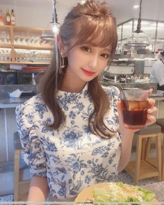 ＯＬ知佳的色情诱惑