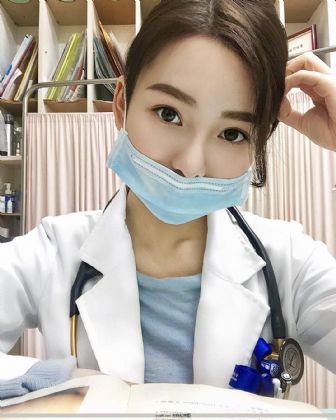 做儿子的妈妈、女友、情人和妻子