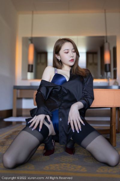 我的美女总裁老婆（绿帽版）